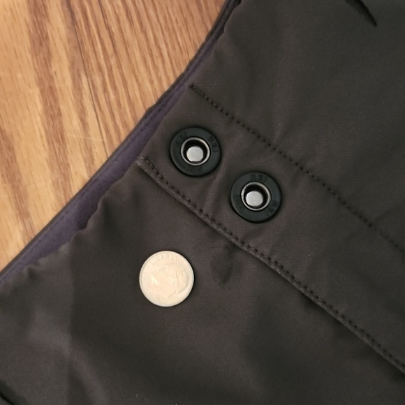 Rei capris size 10 lite weight - Picture 8 of 9